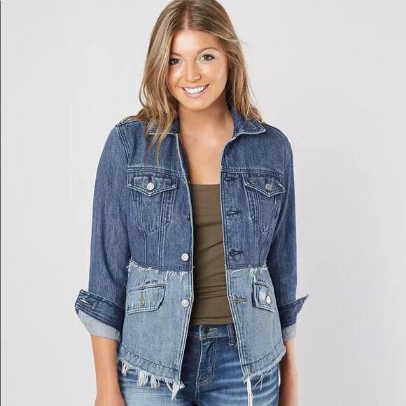 LUCKY BRAND Remade Distressed Denim Waisted Trucker Jacket Raw Frayed Hem XS - Picture 13 of 15